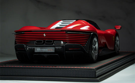 Ferrari Daytona SP3 ICONA Red Supercar 1:18 Scale Resin Model Car